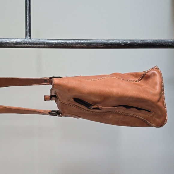 Bed Stu Celindra Tote - Picture 10 of 16